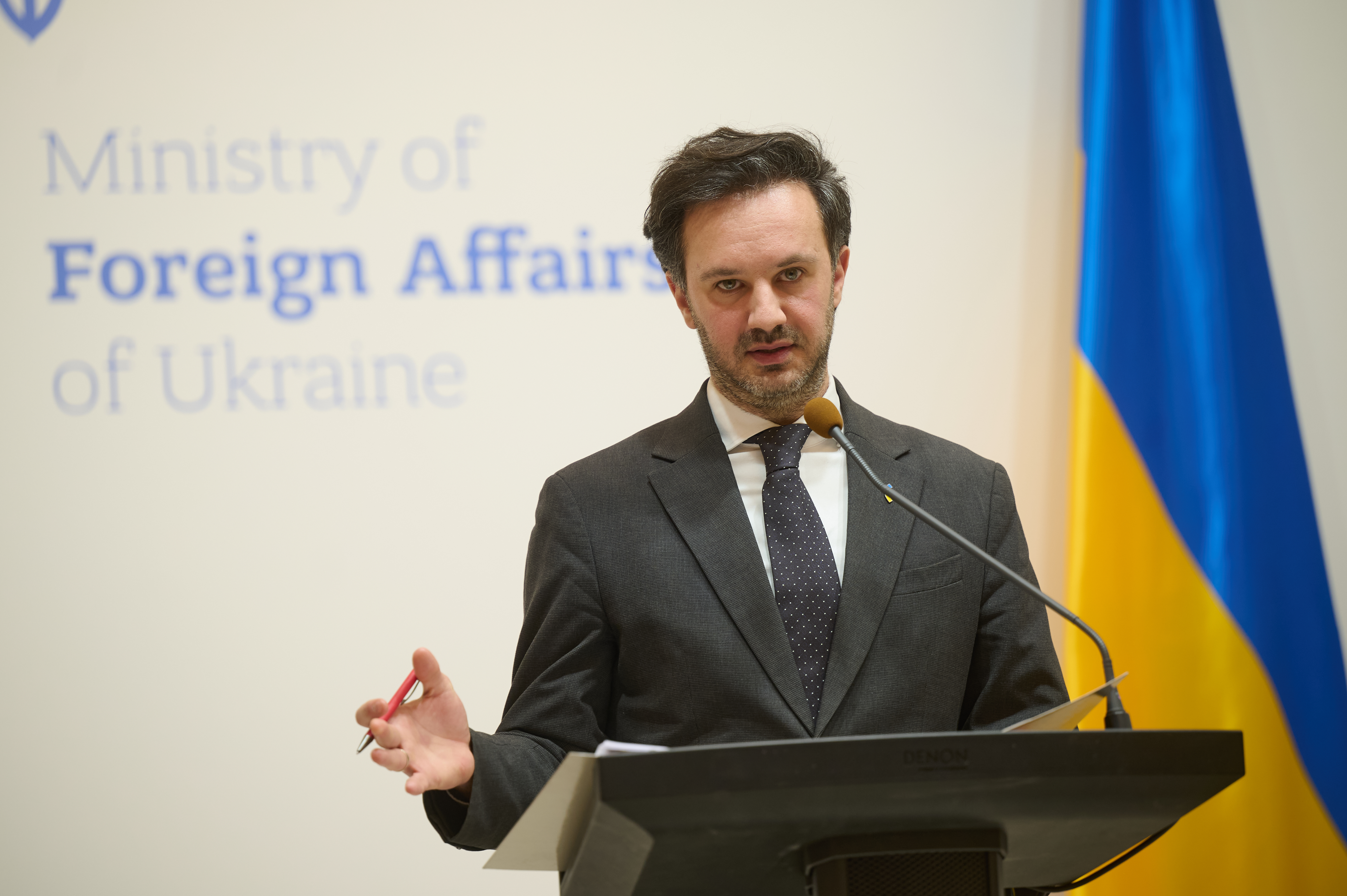 міністерство закордонних справ україни - стенограма брифінгу речника мзс україни георгія тихого від 18.02.2026
