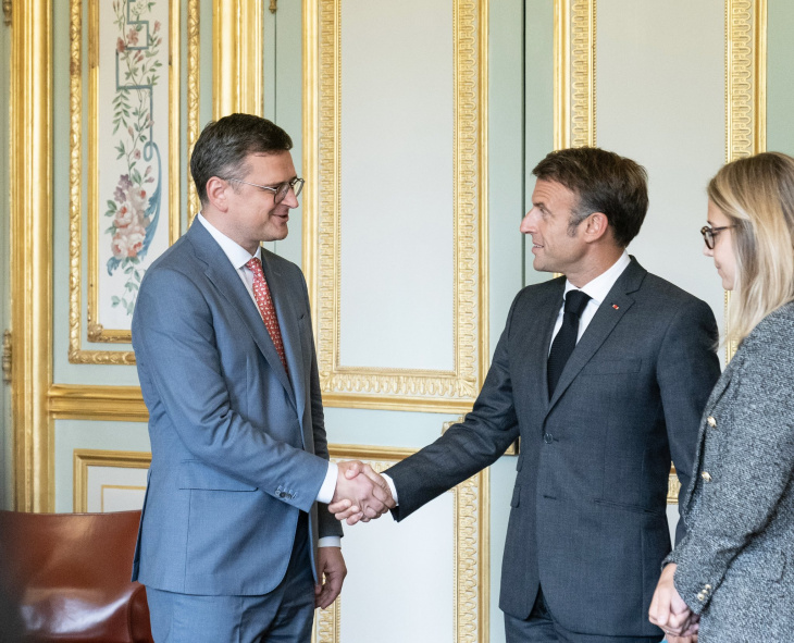 Дмитро Кулеба зустрівся з Президентом Франції Еммануелем Макроном
